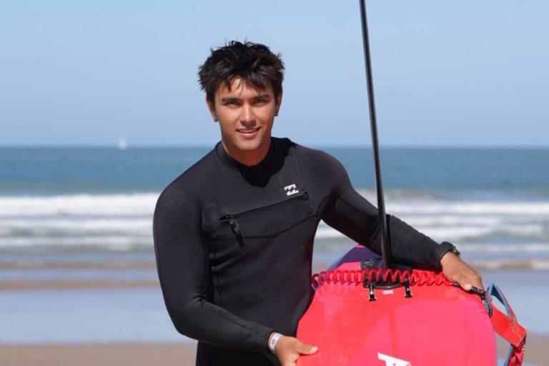 Gaspard Petit après une session surf foil